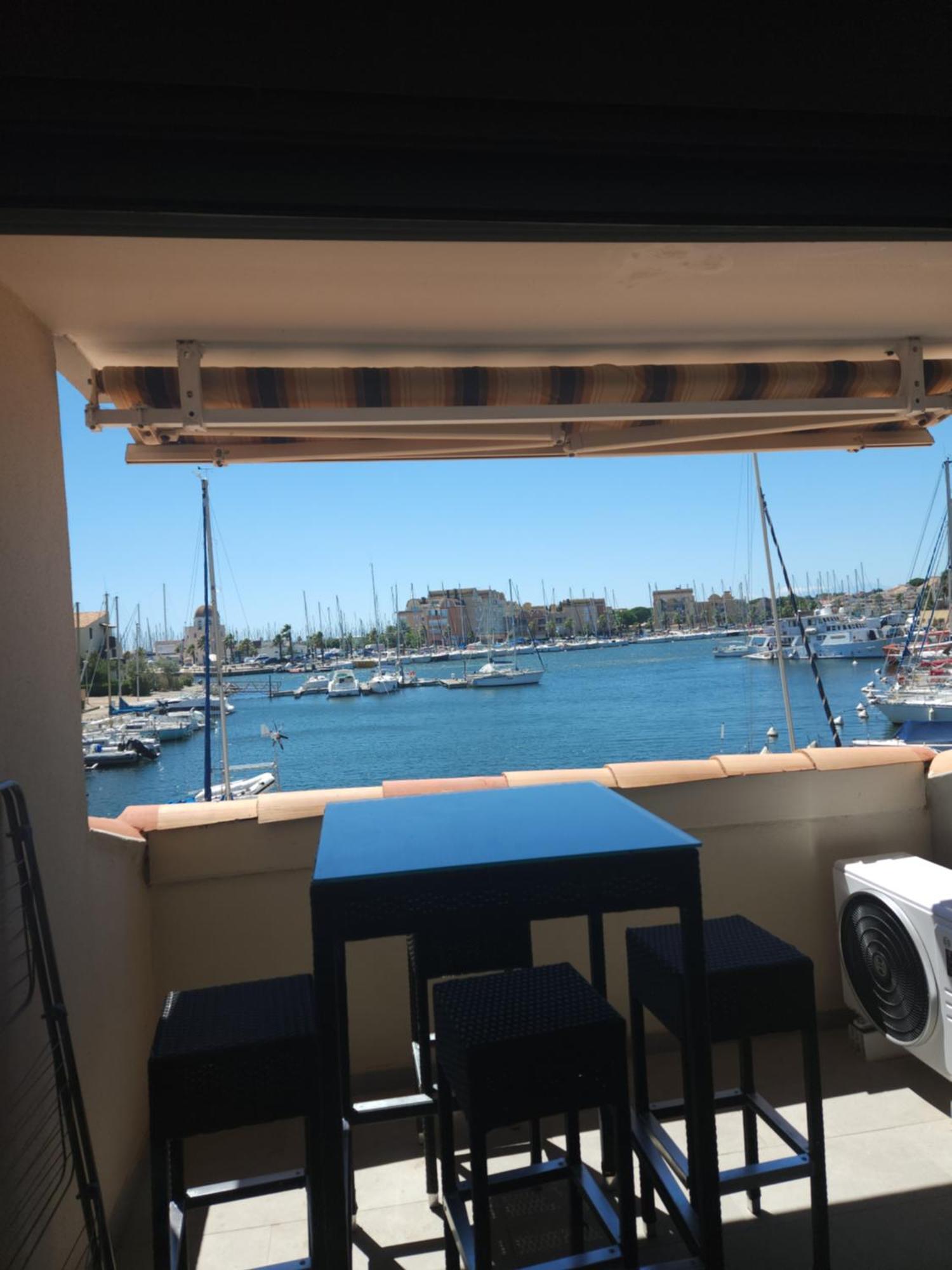 Confort Sur Le Port Gruissan Kültér fotó